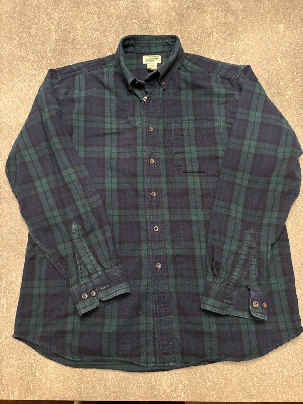 EUC L.L. Bean Men's Black Watch Tartan Flannel Shirt - Size L-Reg